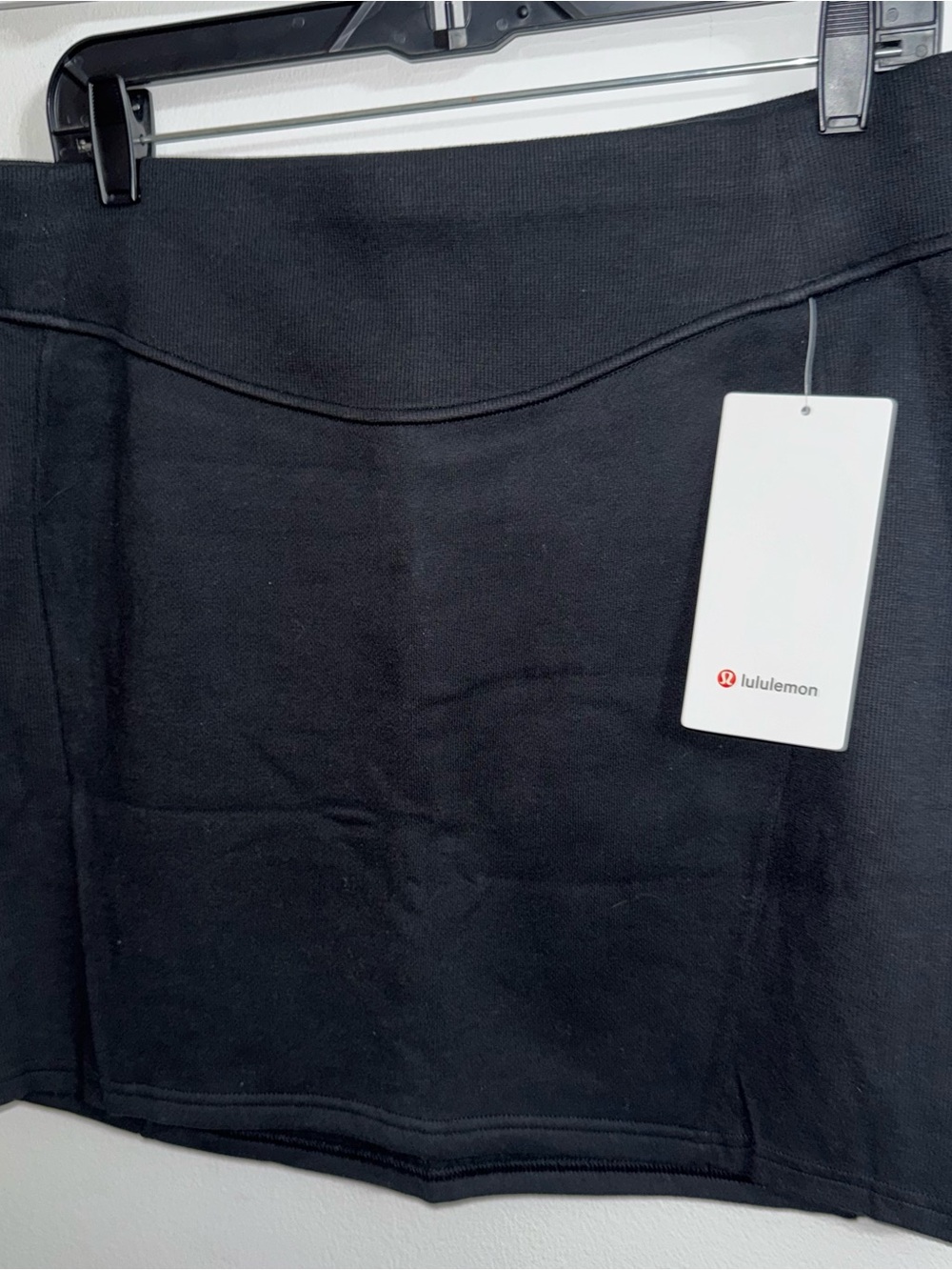 NWT lululemon athletica Scuba HR Mini Skirt
